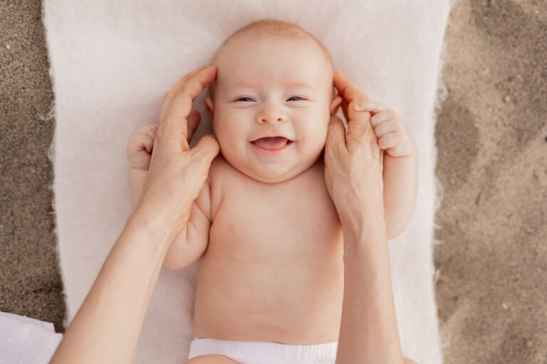 photographybycaseylouise-photographer-PNW-seattle-maternity-family-breastfeeding-22